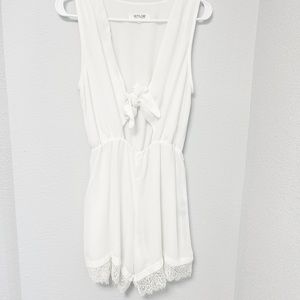 WYLDR White Sheer Open Keyhole Front Lace Trim Short Romper